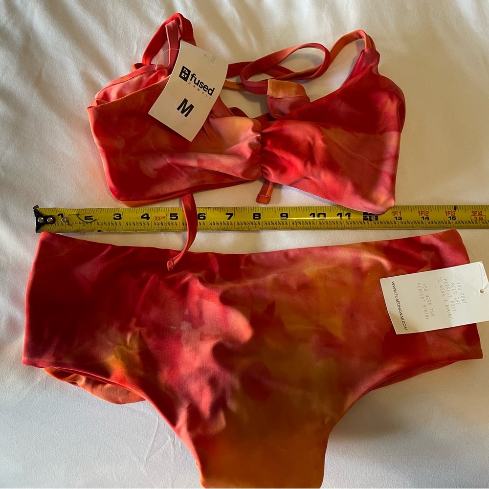 Fused Hawaii K top in medium and Kona bottom in large